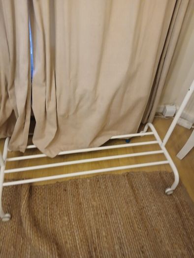 Adjustable Clothing Rail