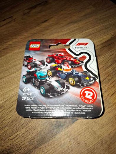 Mix of Lego F1 cars