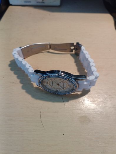 newbridge ladies watch