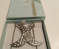 Beautiful Pendant and Chain