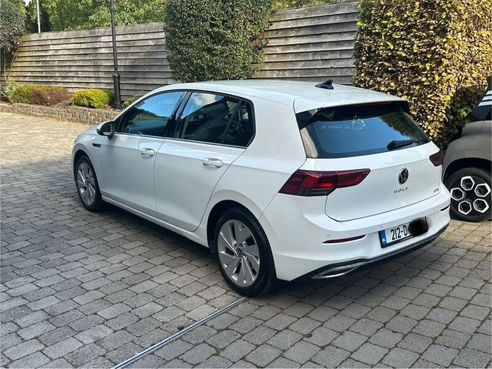 Volkswagen Golf (2021) 1.5 eTSI Style - Automatic