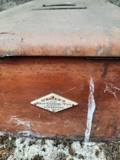 cash box cash register