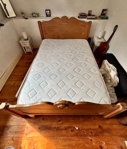 Pine bed