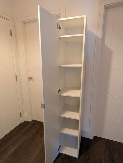 Selling cabinet