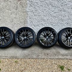 Bmw X5 742m 22" (nearly brand new)