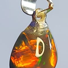 Ethiopian Fire Opal Pendant 2 ct on 925 Silver