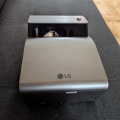 LG 3D DLP Projector - PH450 - Ultra short throw