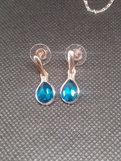 Goldtone Blue Gemstone Necklace and Earring Set 12 Free Postage