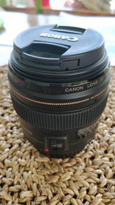 canon ef 85mm f/1.8 USM