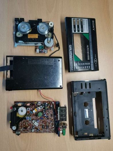 Sony WM-F28 Walkman Cassette Player