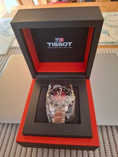 Tissot Watch SEASTAR 1000 QUARTZ Watch New in Box