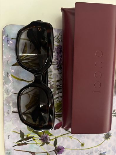 GUCCI sunglasses
