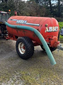 Slurry spreader