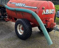 Slurry spreader
