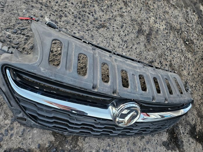 Vauxhall / Opel front grille 2008 2014