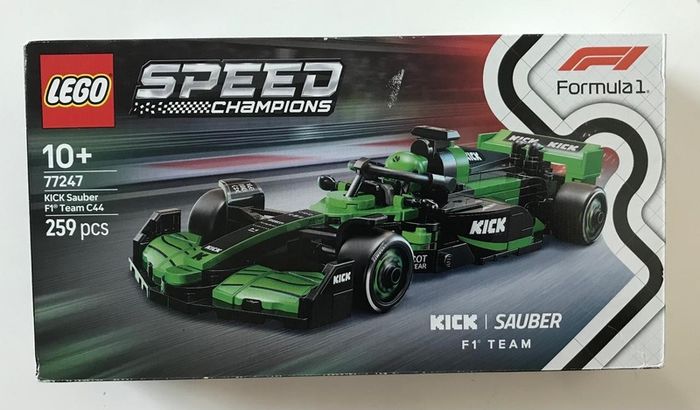 Lego 77247 kick sauber F1 race car