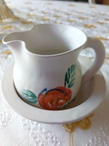 Jug and sugarbowl