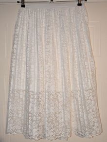 Gorgeous floral pleated midi skirt