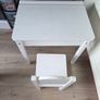 Kids Desk & Chair Image 2