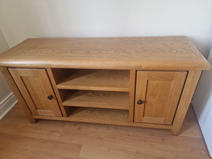 Solid oak TV Cabinet unit