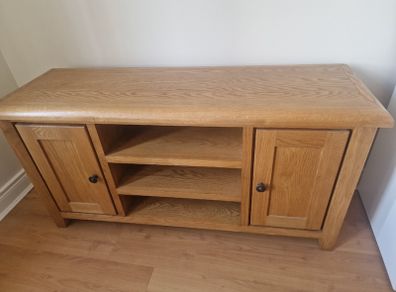 Solid oak TV Cabinet unit