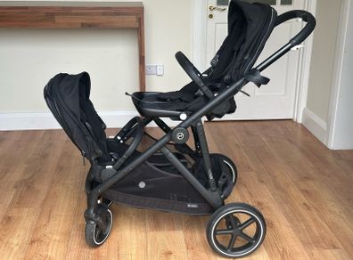 Double Buggy with Bassinet