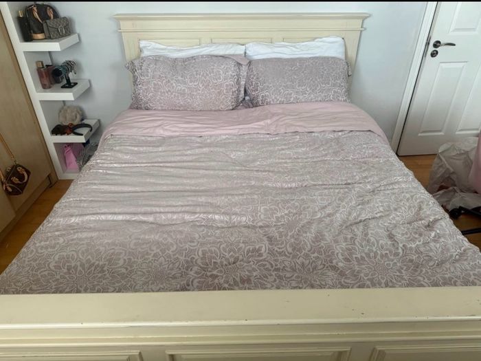 Harvey Norman king size Bed
