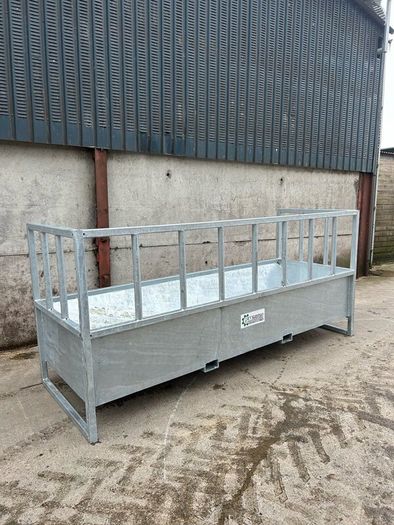 Silage feeder