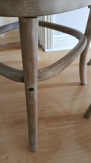 2 chairs