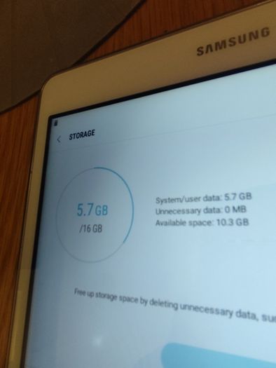 Galaxy Tab SM-T550 , 16gb / 1.5gb Black or  White