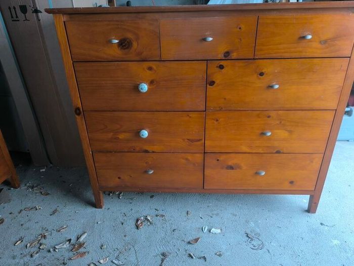 Chest of Drawers