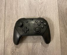 Nintendo Switch Pro Controller
