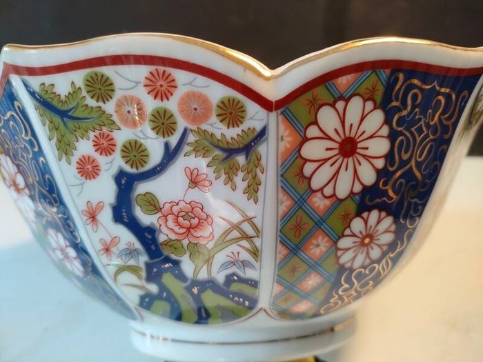 9" Vintage Japanese Armani Lotus Flower Vase
