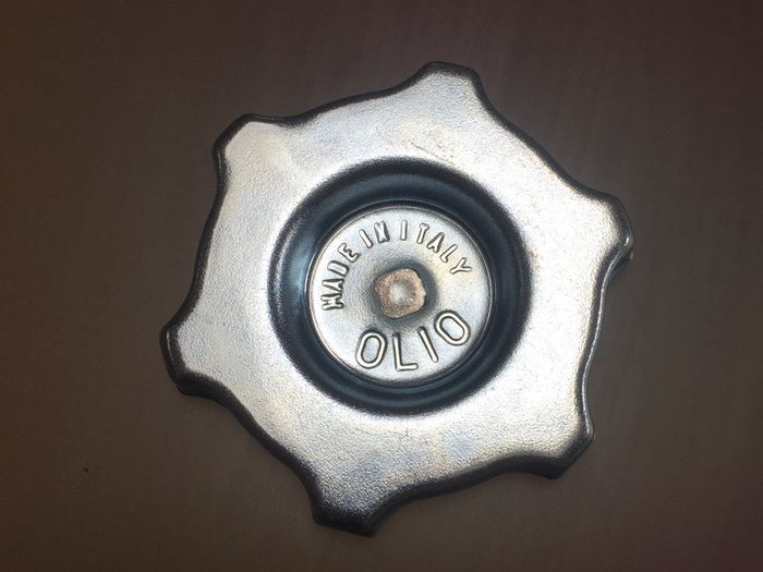 Engine Oil Cap (Fiat)