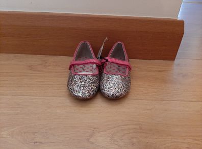 Girls sparkle party shoes 10 jnr brand new with tags