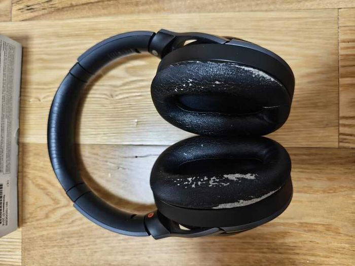 Sony WH-1000XM2 Wireless Noise Cancelling Headphones