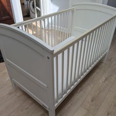 Mama & Papa cot