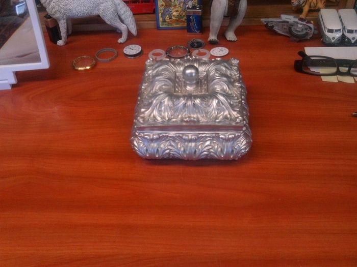 Trinket box