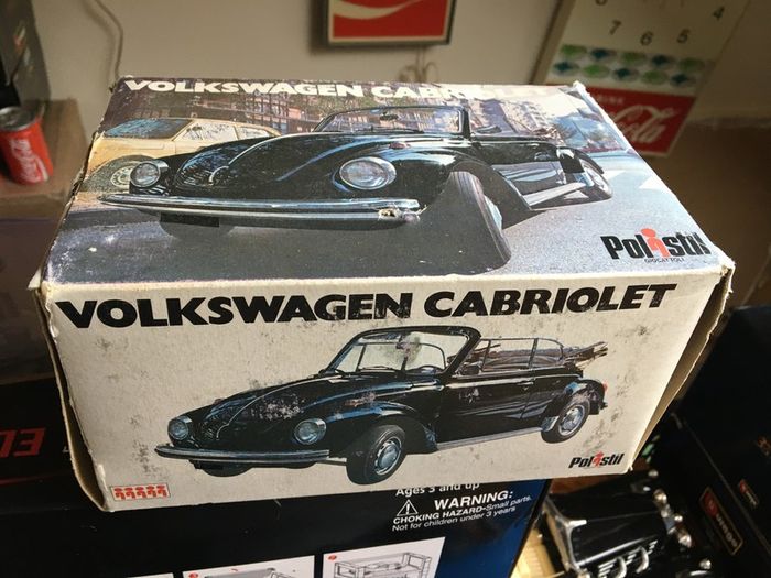 Volkswagen Beetle Cabriolet Year 1974 Scale 1/25 Polistil