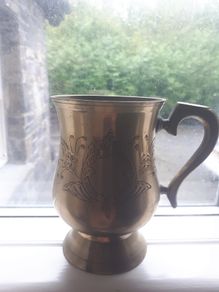 Gold coloured tankard