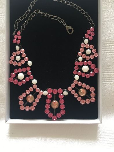 Crystal Necklace (Strong Superior Quality)