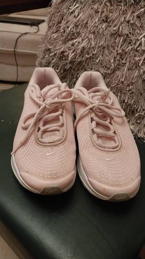 Nike size 4 perfect immaculate were 120