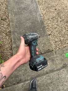 makita impacter with battery / charger
