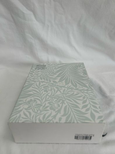 V and A Pattern Designers Slipcased Set by Esme Whittaker and Karen Livingstone