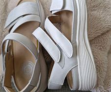 Woman's sandals
