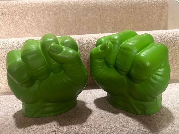 Hulk boxing gloves