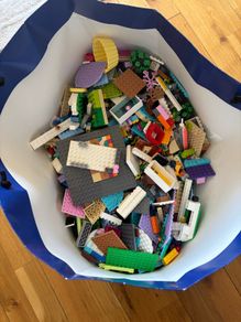 Lego - large bag of mixed Lego pieces