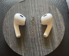 Airpods pro 2 second Gen.   Usb C version