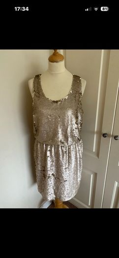 Label Lab stunning gold dress - new - size 14