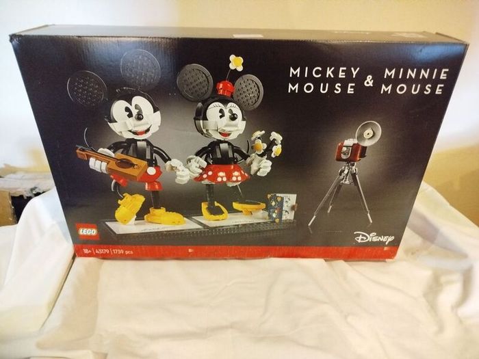 Lego 43179 Disney Mickey Mouse and Minnie Mouse